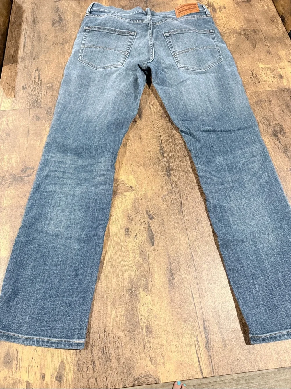 Lucky Brand Men's Straight Jeans in Light Wash Blue
